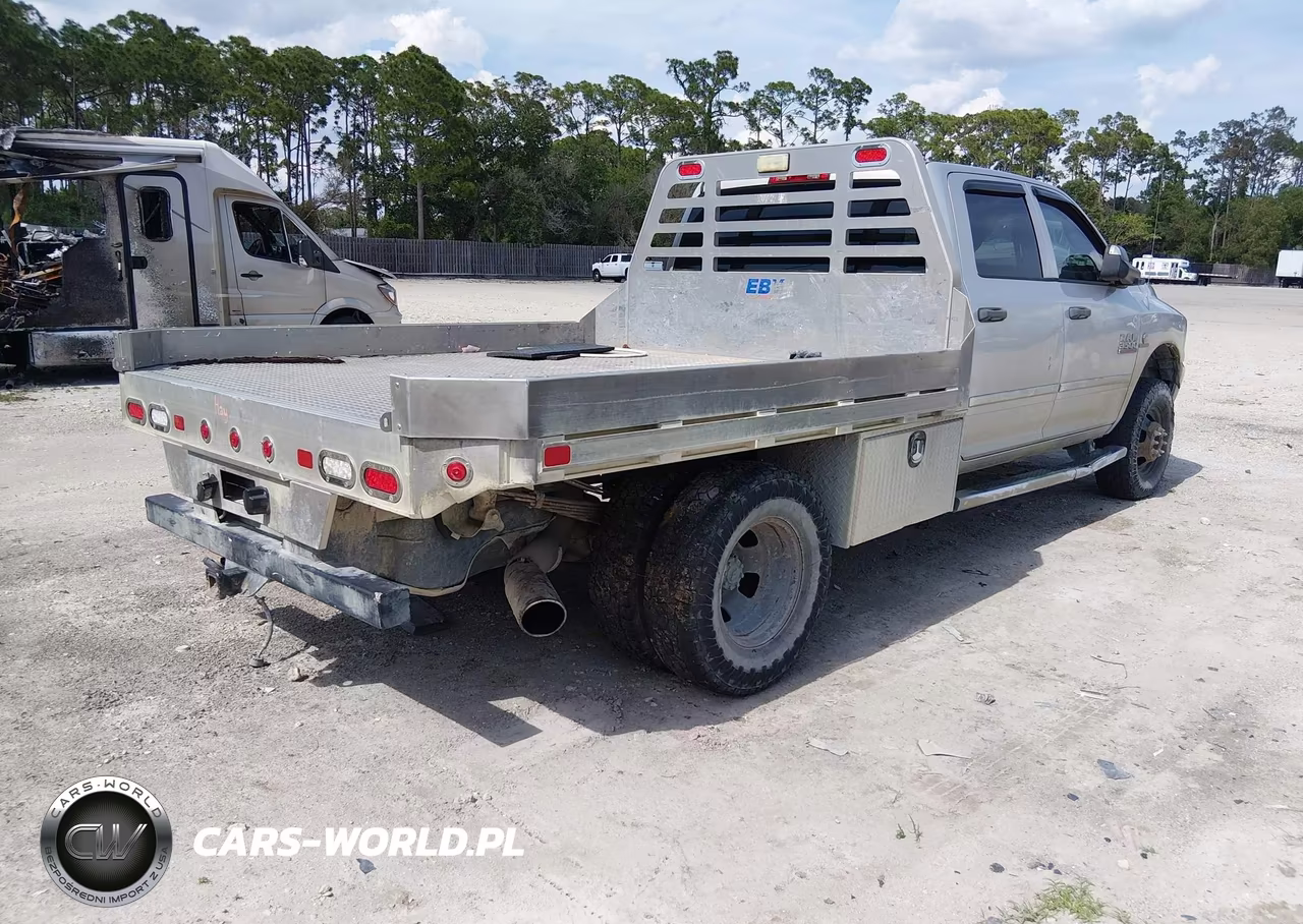 2013 Ram 3500 Chassis Tradesman-Slt-Laramie VIN:3C7WRTCL1DG531784 - 4