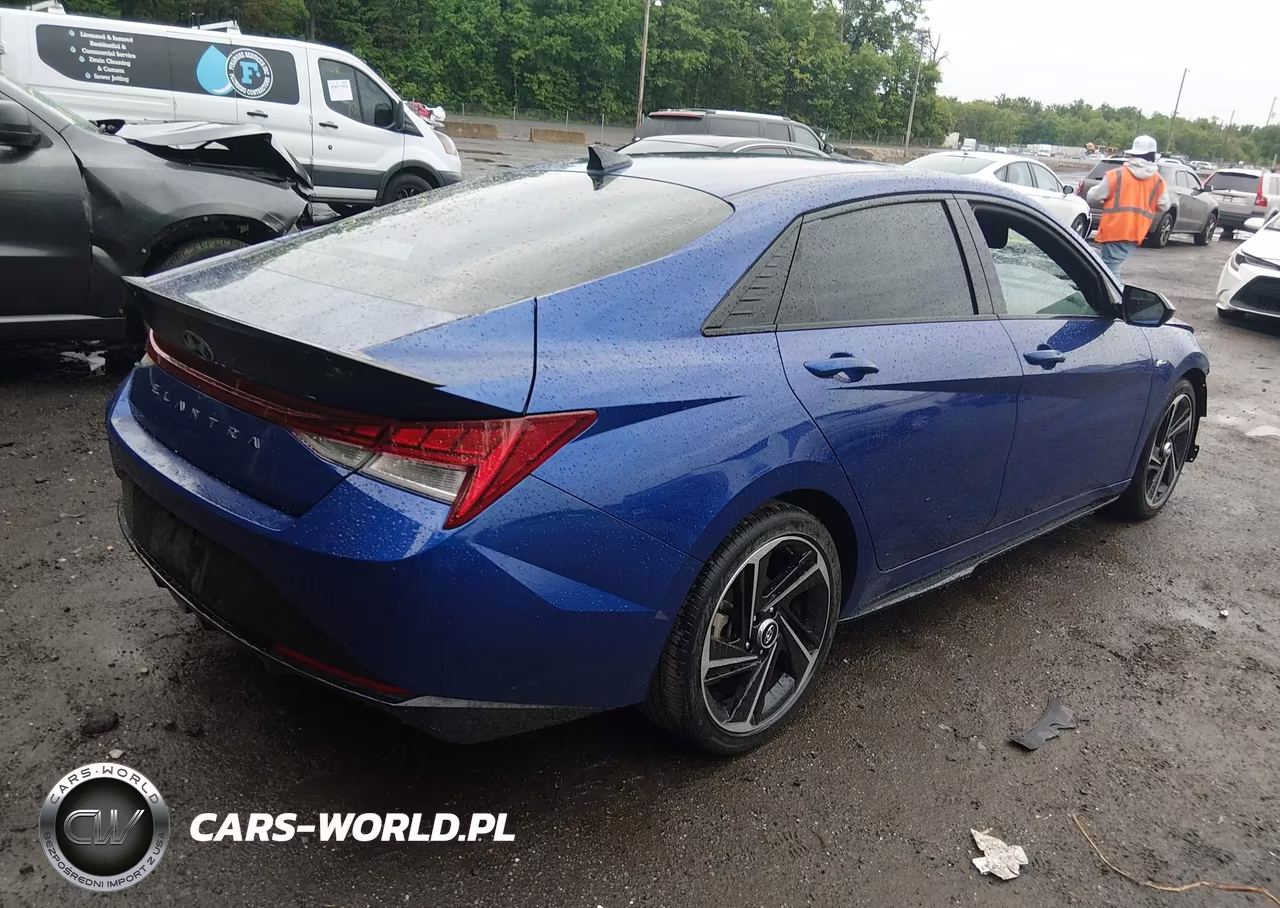 2023 Hyundai Elantra N Line VIN:KMHLR4AF5PU400728 - 4