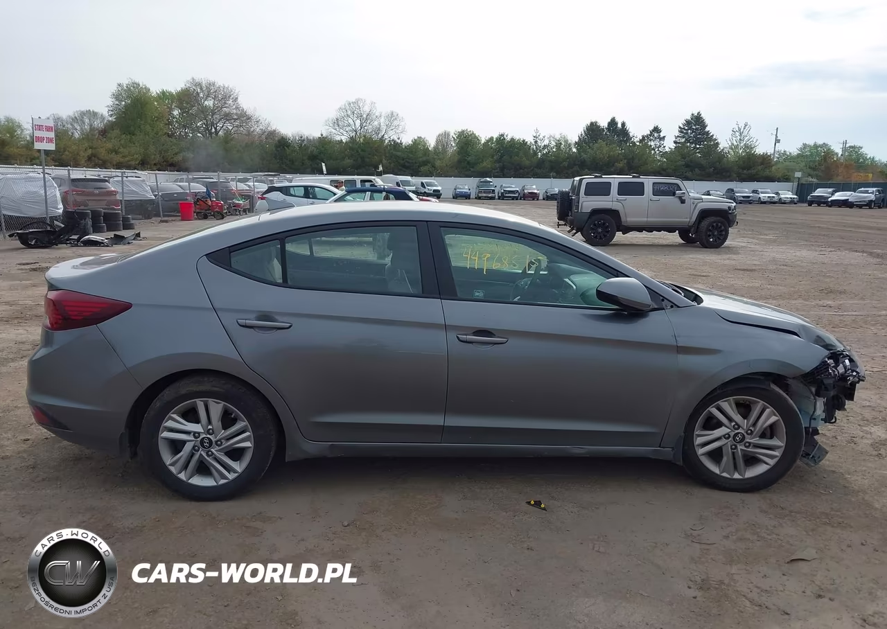 2020 Hyundai Elantra Sel VIN:5NPD84LF8LH499168 - 14