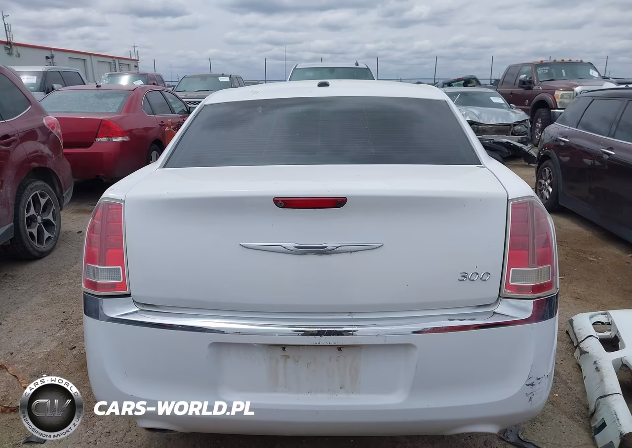 2012 Chrysler 300 Limited VIN:2C3CCACG8CH192873 - 17