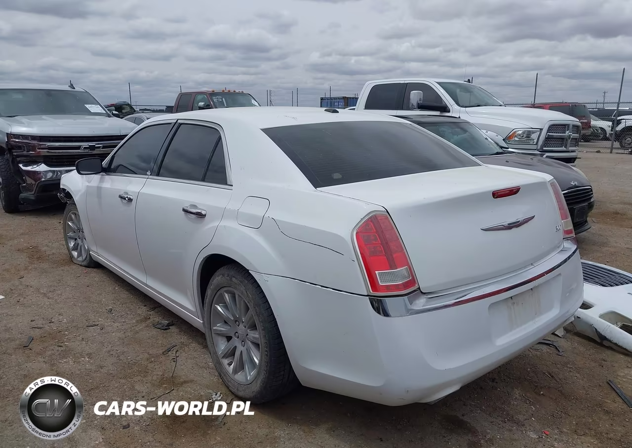 2012 Chrysler 300 Limited VIN:2C3CCACG8CH192873 - 3