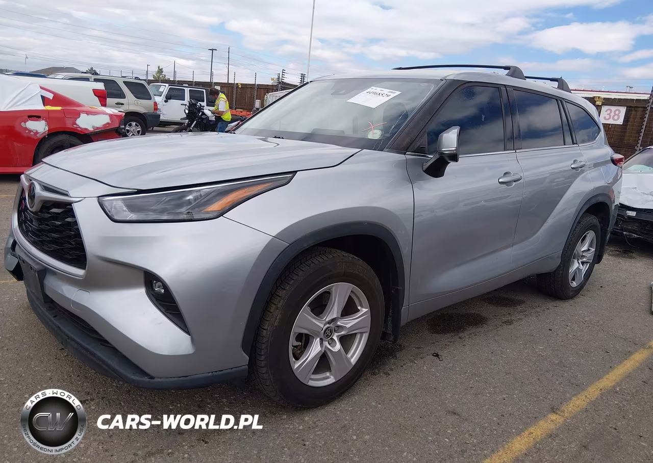 2022 Toyota Highlander Le VIN:5TDBZRBH5NS562230 - 2