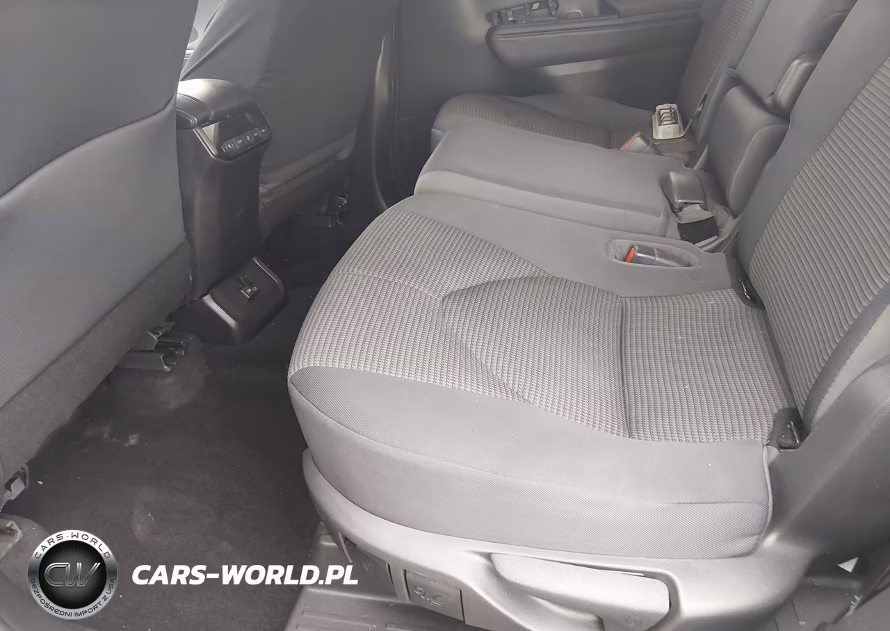 2022 Toyota Highlander Le VIN:5TDBZRBH5NS562230 - 8