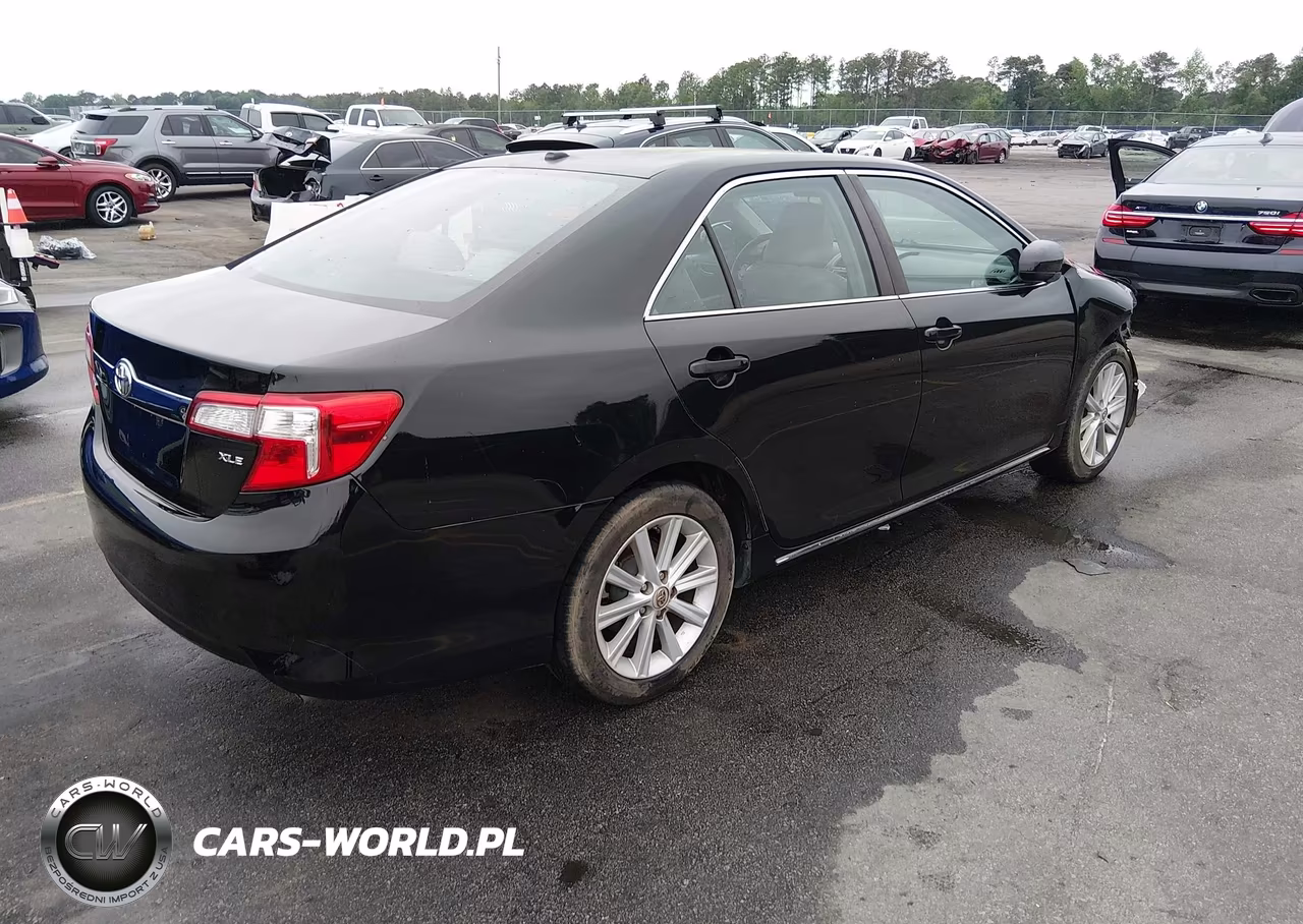 2014 Toyota Camry Xle VIN:4T4BF1FK9ER374548 - 4