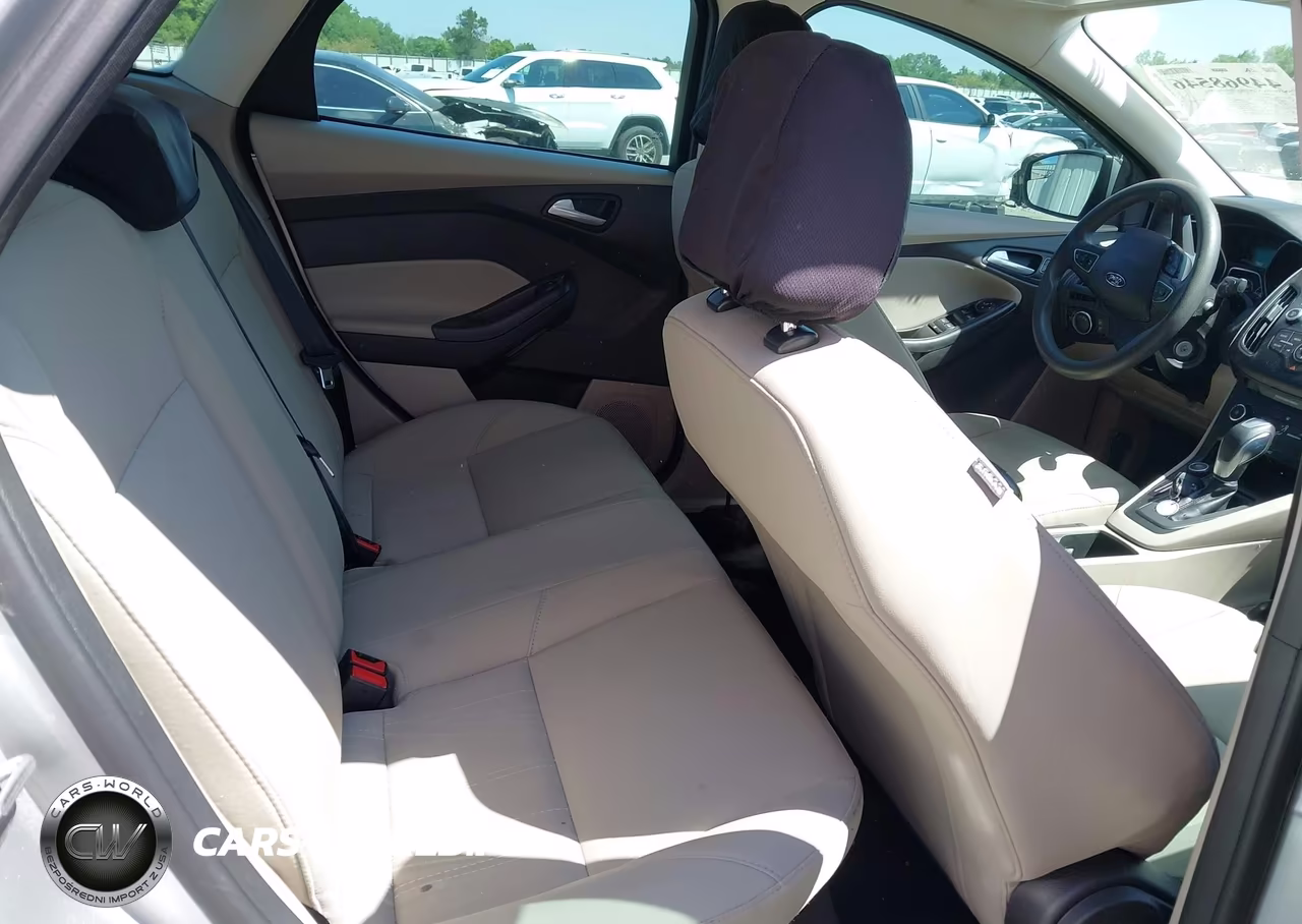 2016 Ford Focus Se VIN:1FADP3F2XGL256345 - 8