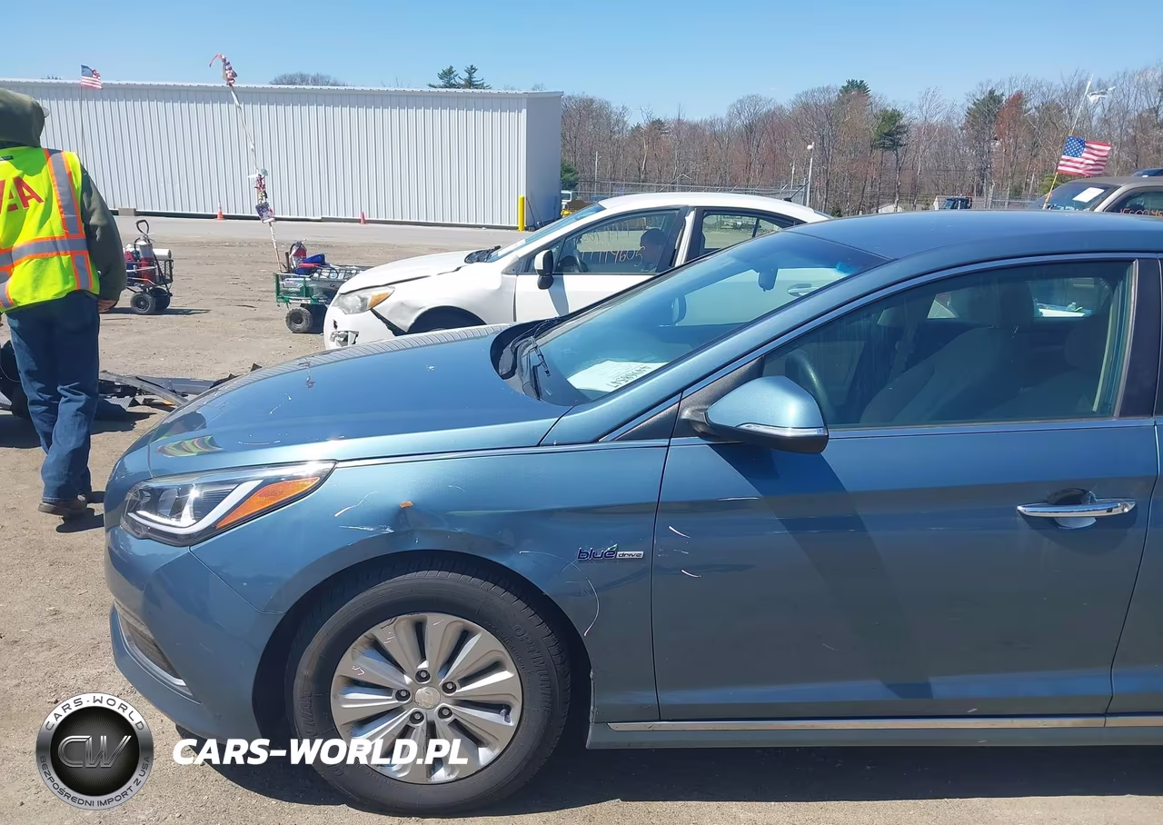 2016 Hyundai Sonata Hybrid Se VIN:KMHE24L18GA016362 - 13
