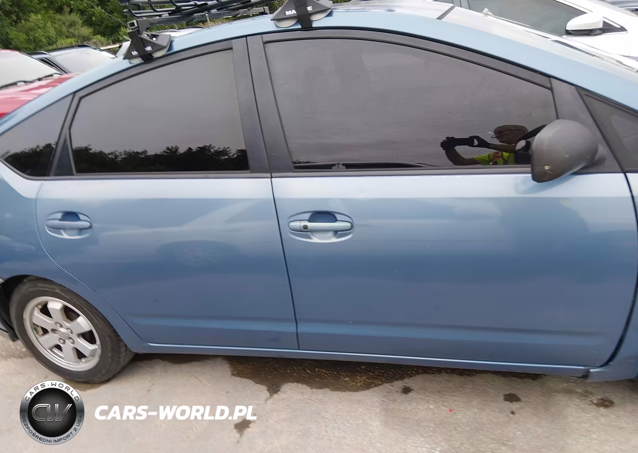 2007 Toyota Prius VIN:JTDKB20U677687083 - 13