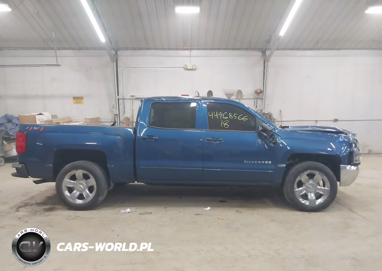2018 Chevrolet Silverado 1500 1Lt VIN:3GCUKRER0JG200784 - 13