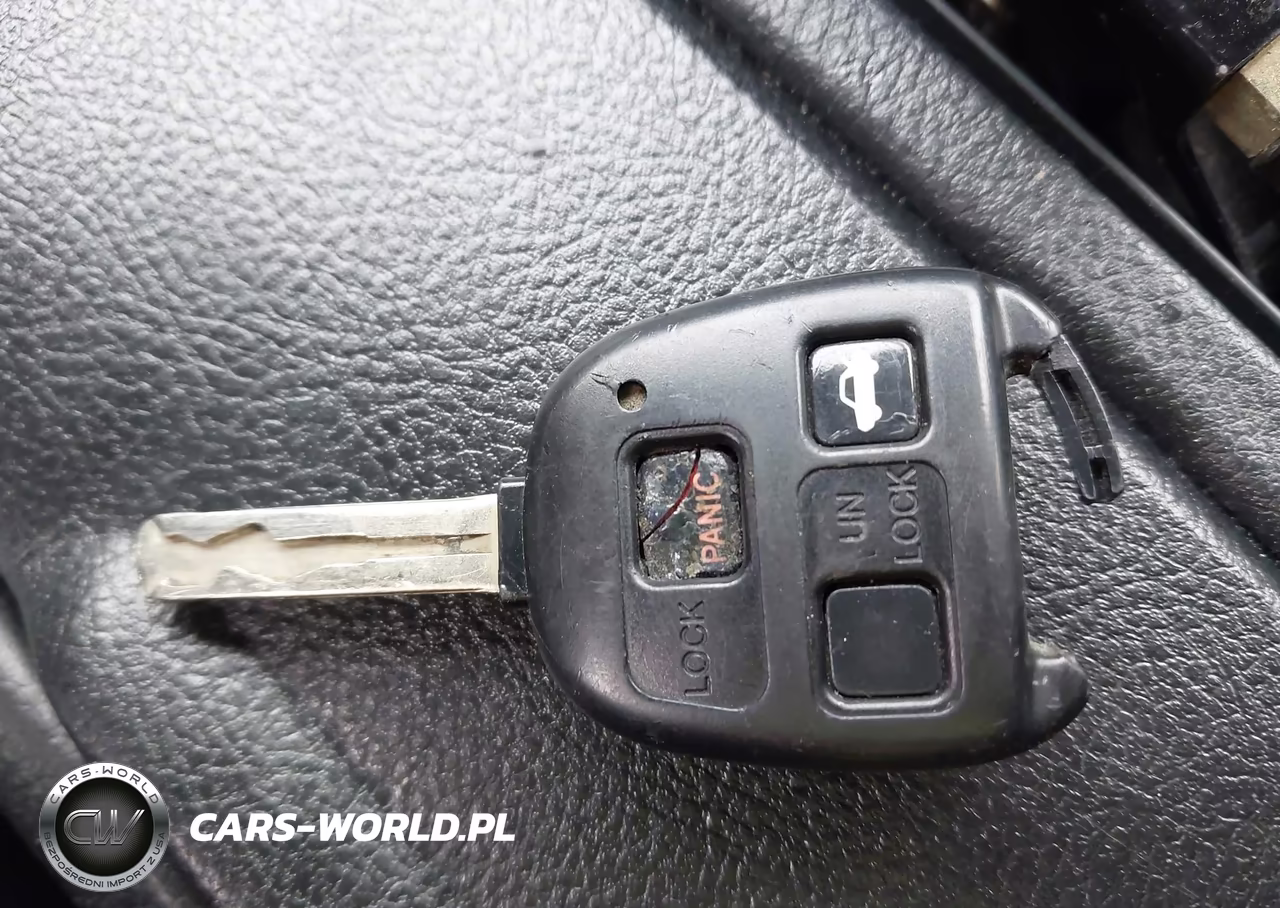 2004 Lexus Is 300 VIN:JTHBD192240084043 - 11