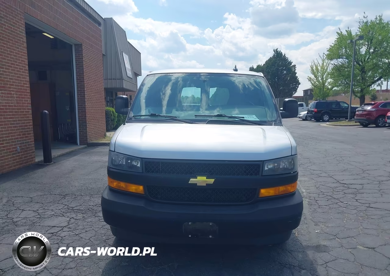 2018 Chevrolet Express 2500 Work Van VIN:1GCWGAFG7J1334229 - 11