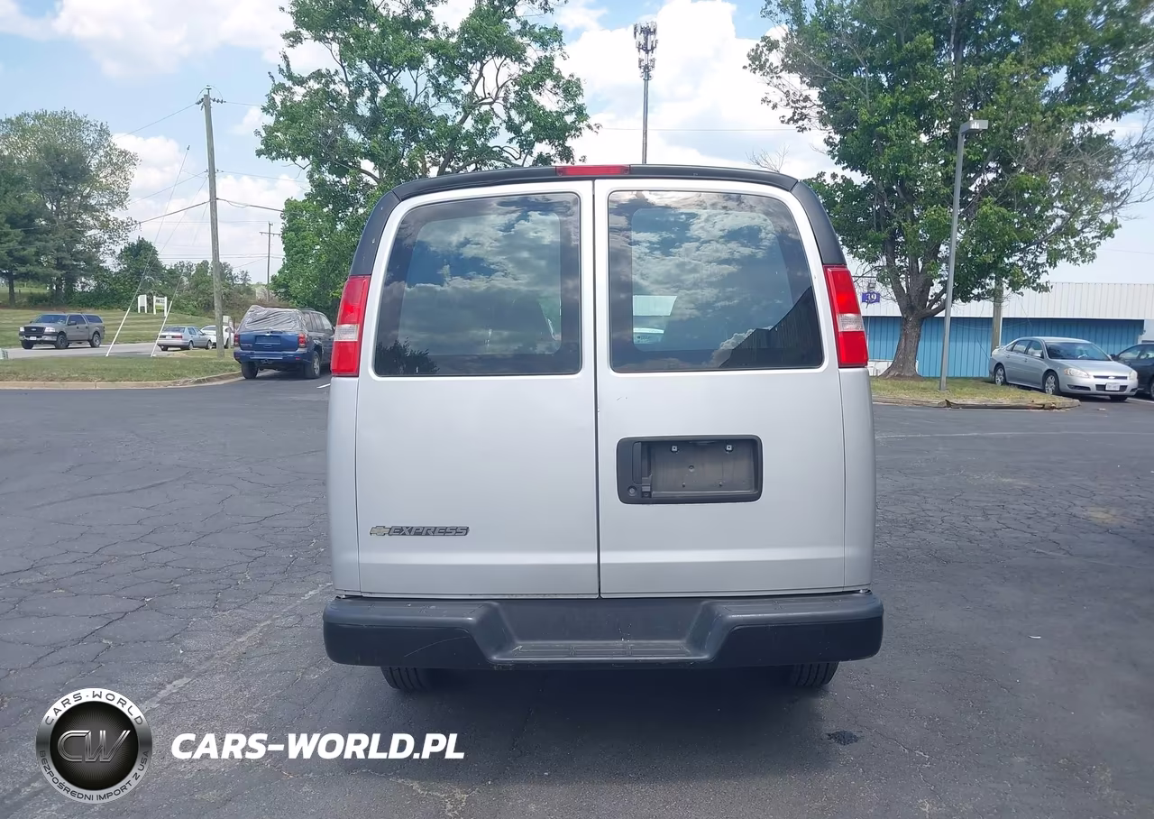 2018 Chevrolet Express 2500 Work Van VIN:1GCWGAFG7J1334229 - 15