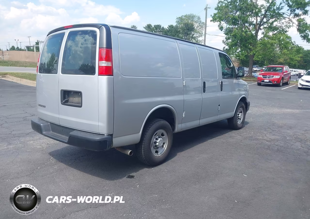 2018 Chevrolet Express 2500 Work Van VIN:1GCWGAFG7J1334229 - 4