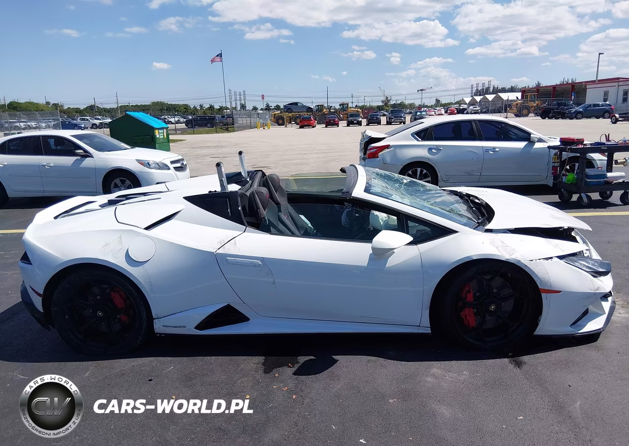 2020 Lamborghini Huracan Evo VIN:ZHWUT4ZF2LLA13207 - 13