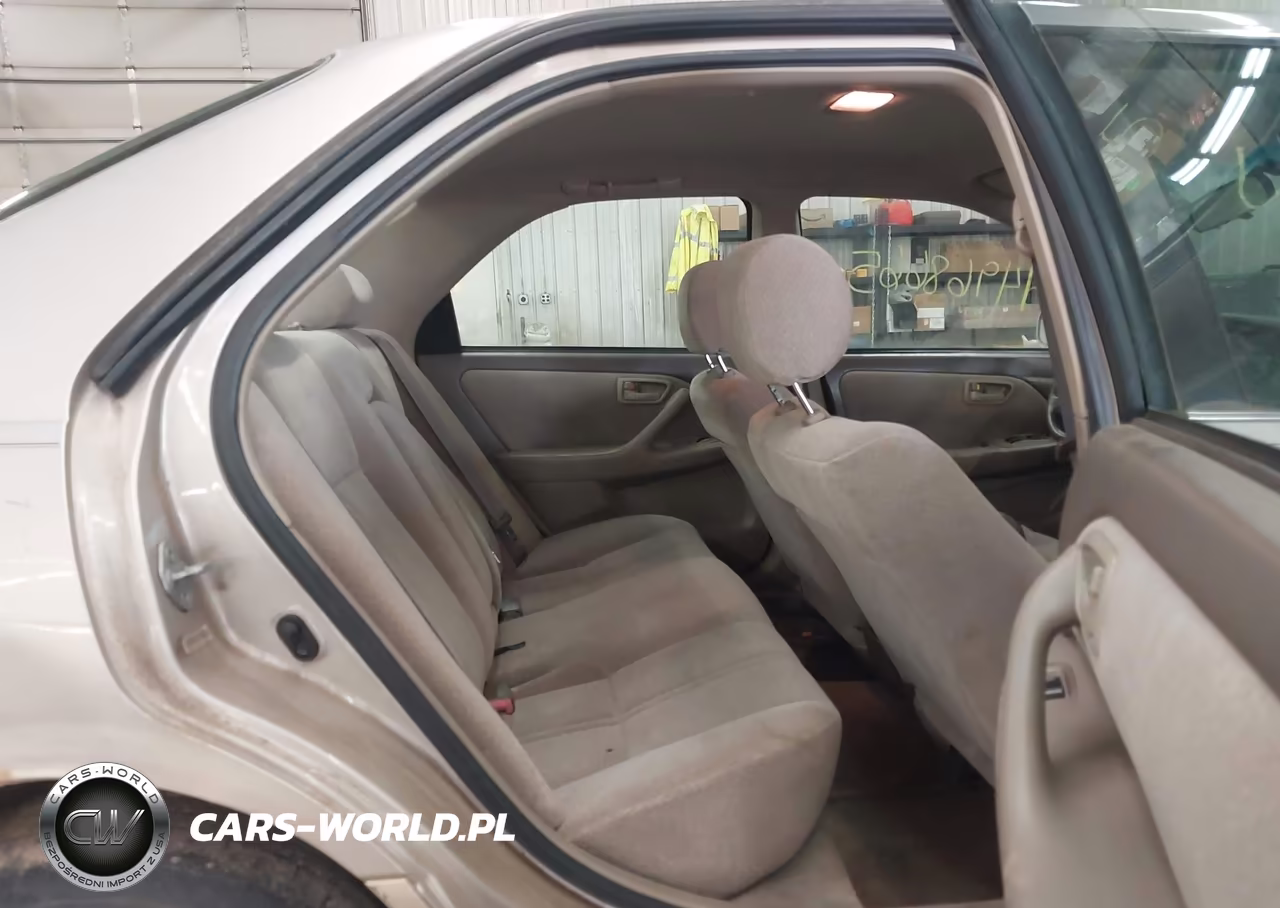 2001 Toyota Camry Le VIN:4T1BG22K91U820601 - 8