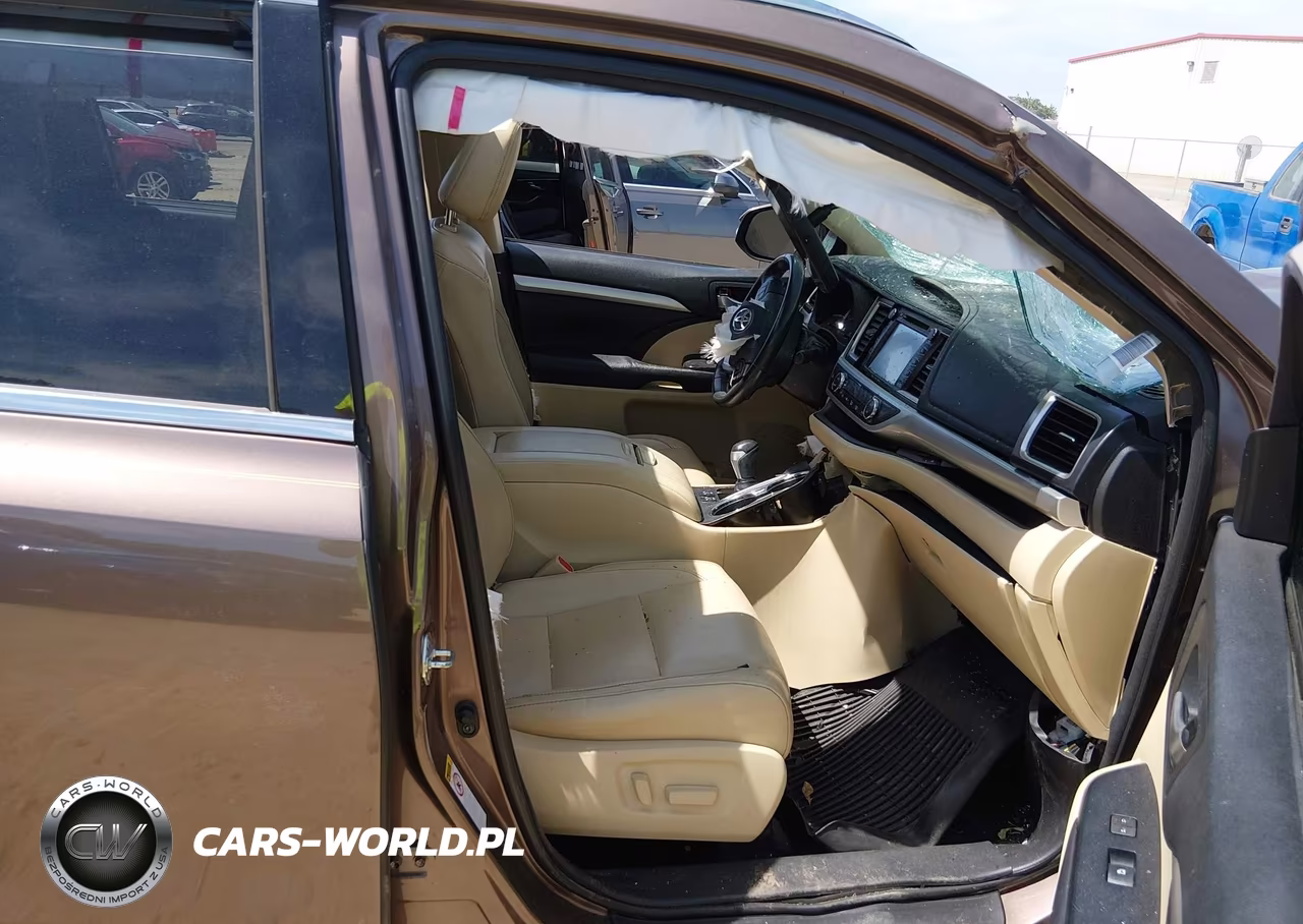 2018 Toyota Highlander Xle VIN:5TDKZRFH1JS247509 - 5