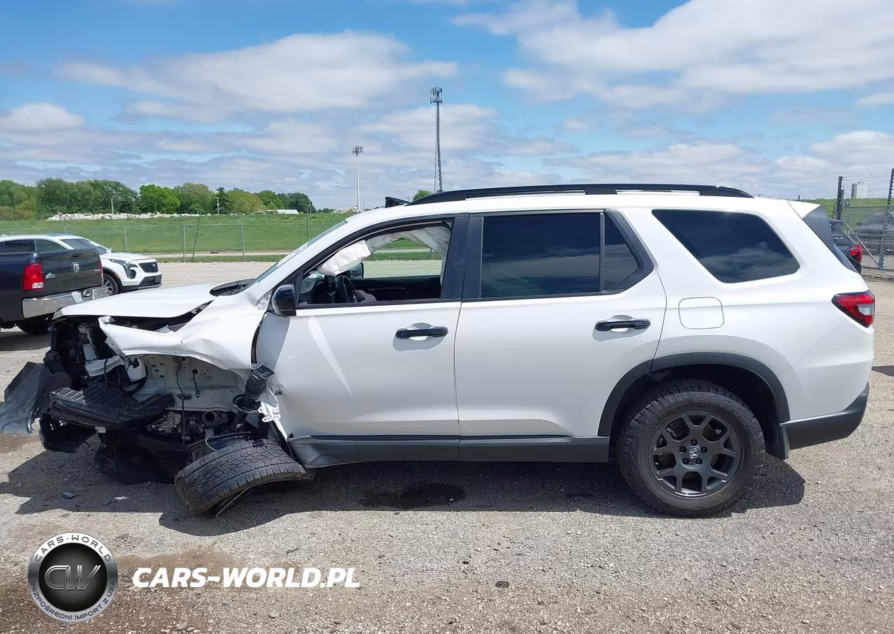 2025 Honda Pilot Trailsport VIN:5FNYG1H67SB061167 - 15
