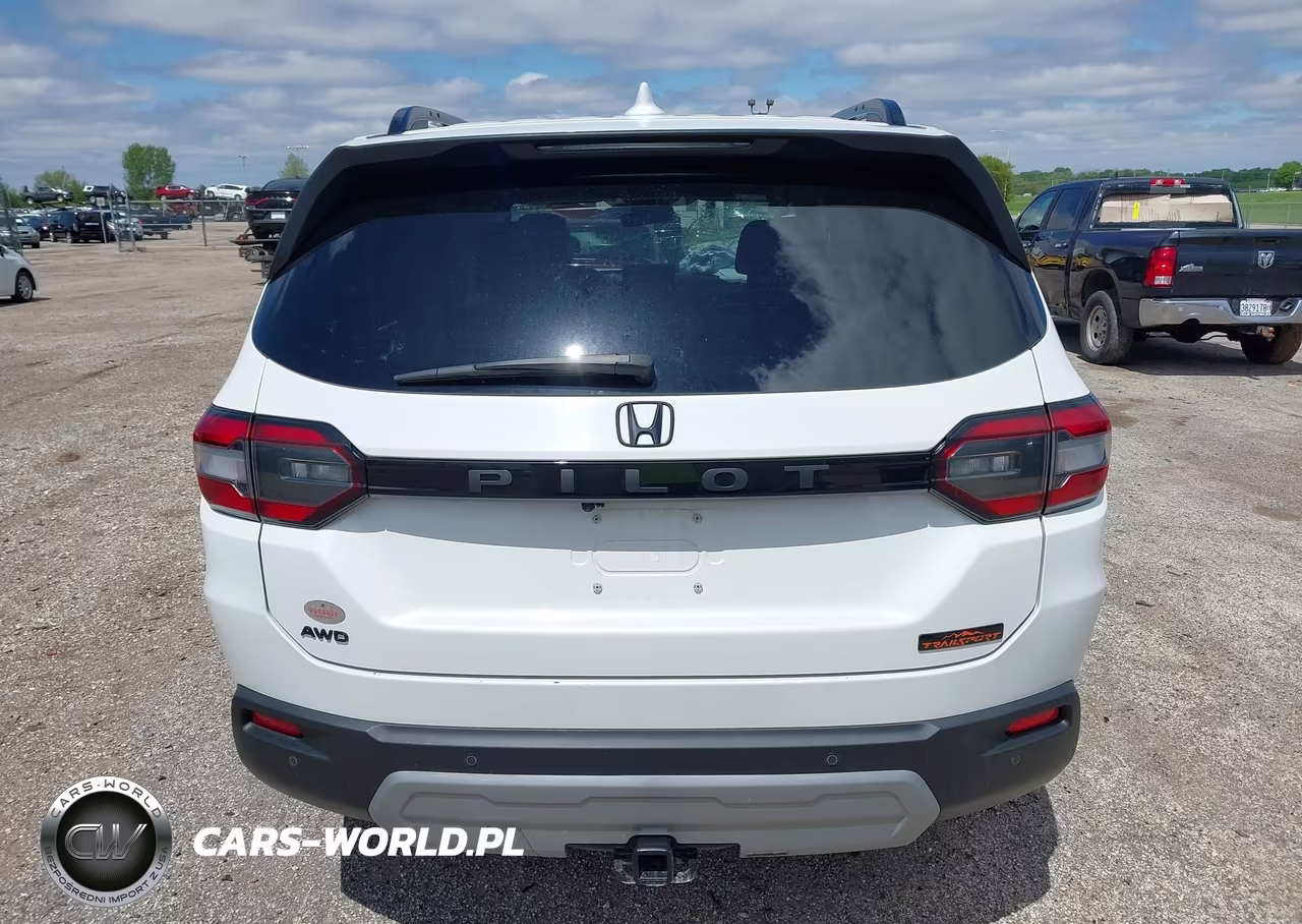 2025 Honda Pilot Trailsport VIN:5FNYG1H67SB061167 - 17
