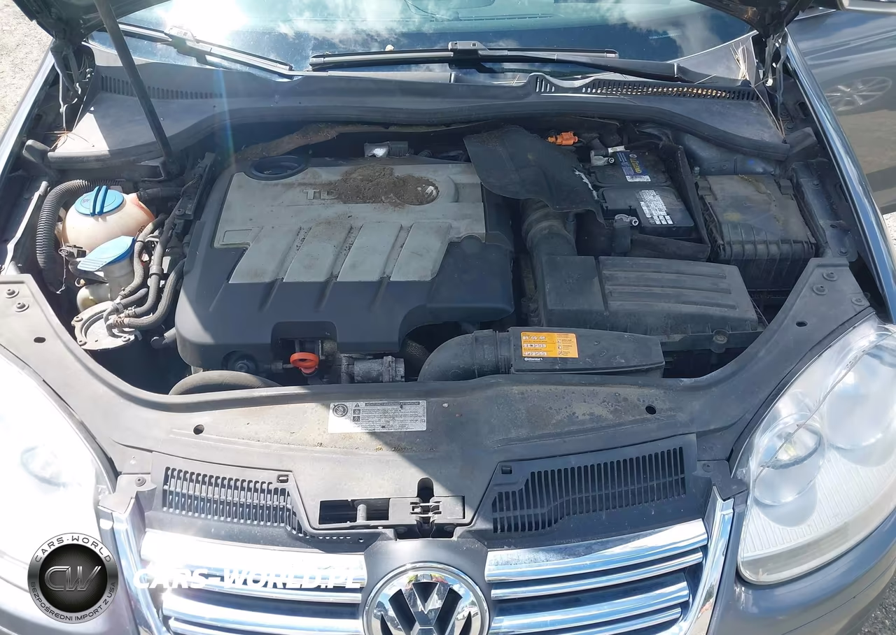 2010 Volkswagen Jetta Tdi VIN:3VWRL7AJXAM084211 - 10
