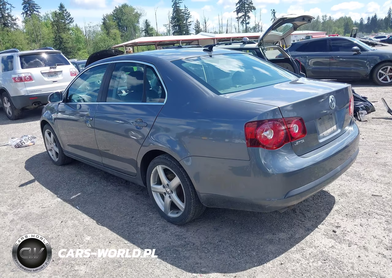 2010 Volkswagen Jetta Tdi VIN:3VWRL7AJXAM084211 - 3