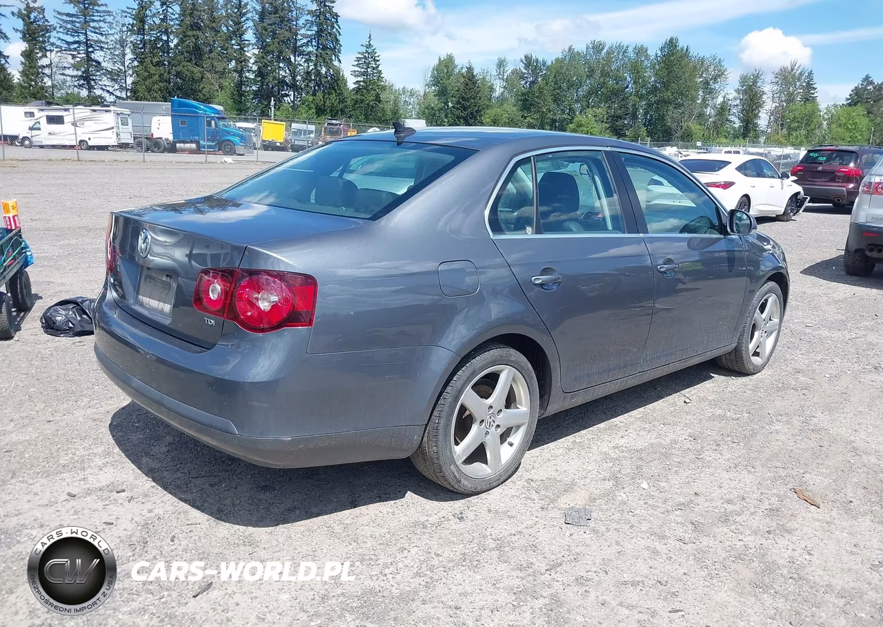 2010 Volkswagen Jetta Tdi VIN:3VWRL7AJXAM084211 - 4