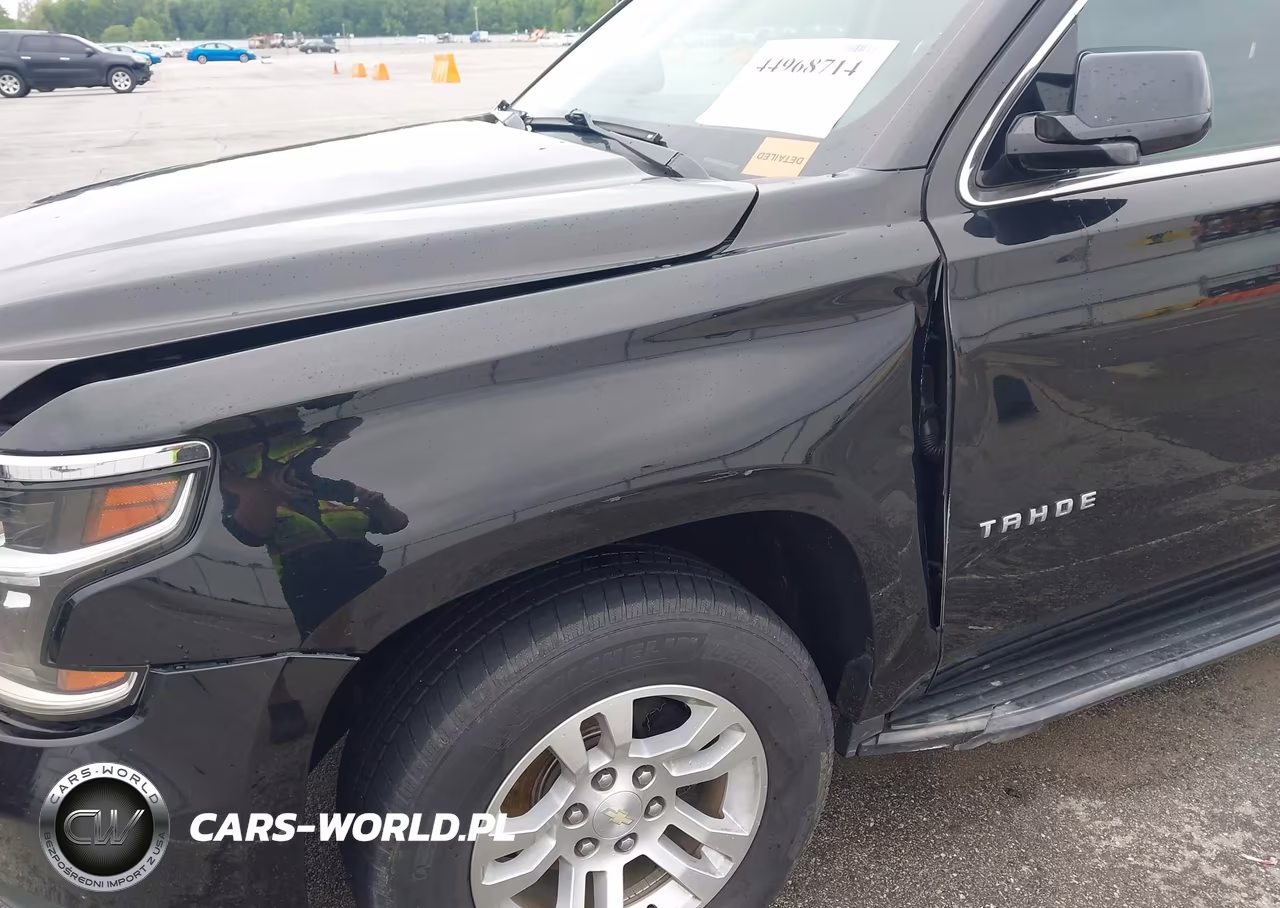 2019 Chevrolet Tahoe Lt VIN:1GNSKBKC5KR389939 - 18