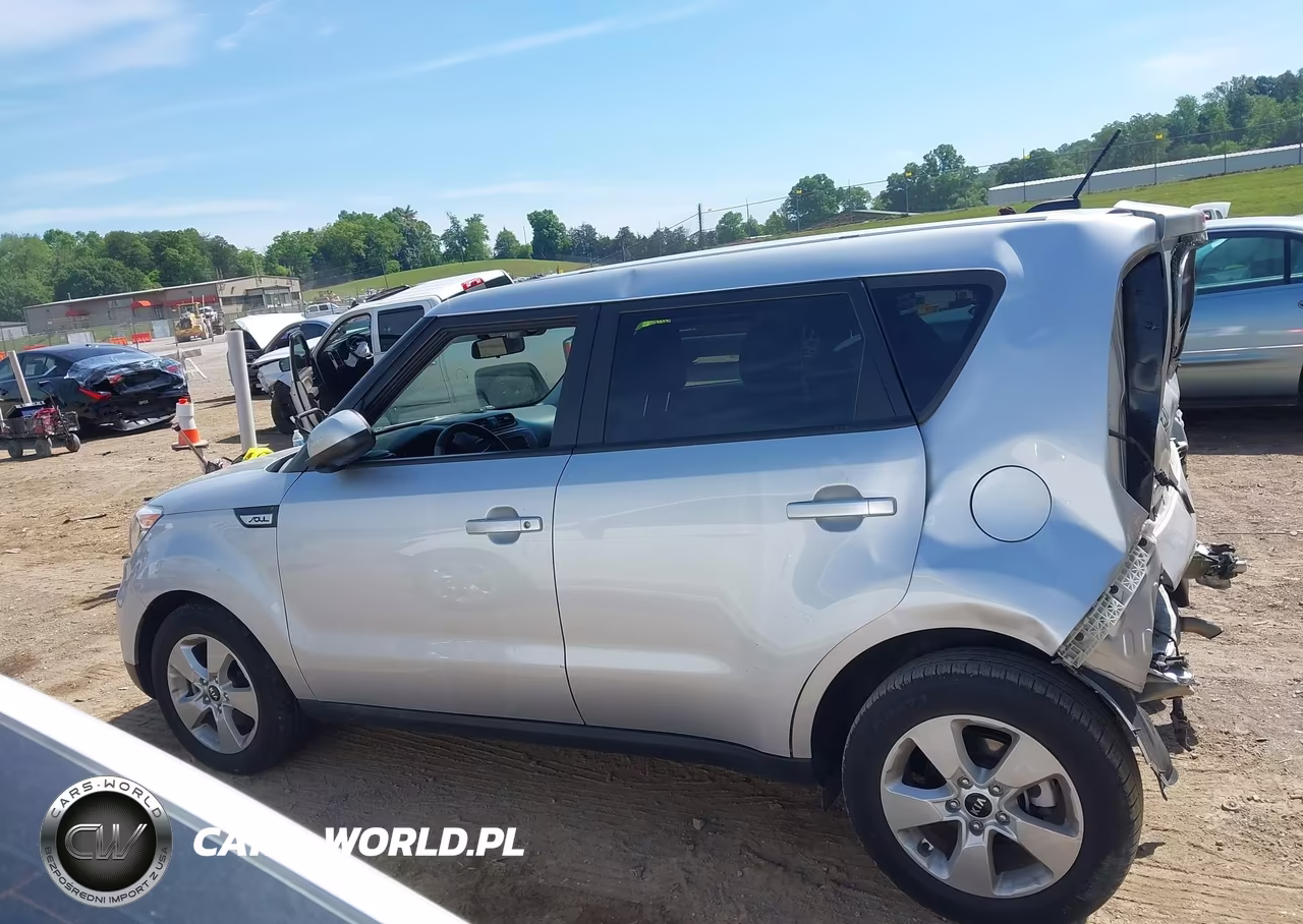 2018 KIA SOUL VIN:KNDJN2A26J7572846 - 15