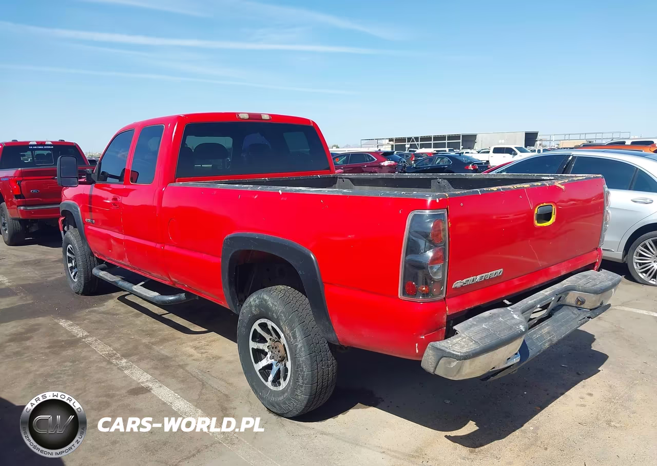 2006 Chevrolet Silverado 2500Hd Work Truck VIN:1GCHK29U46E153619 - 3
