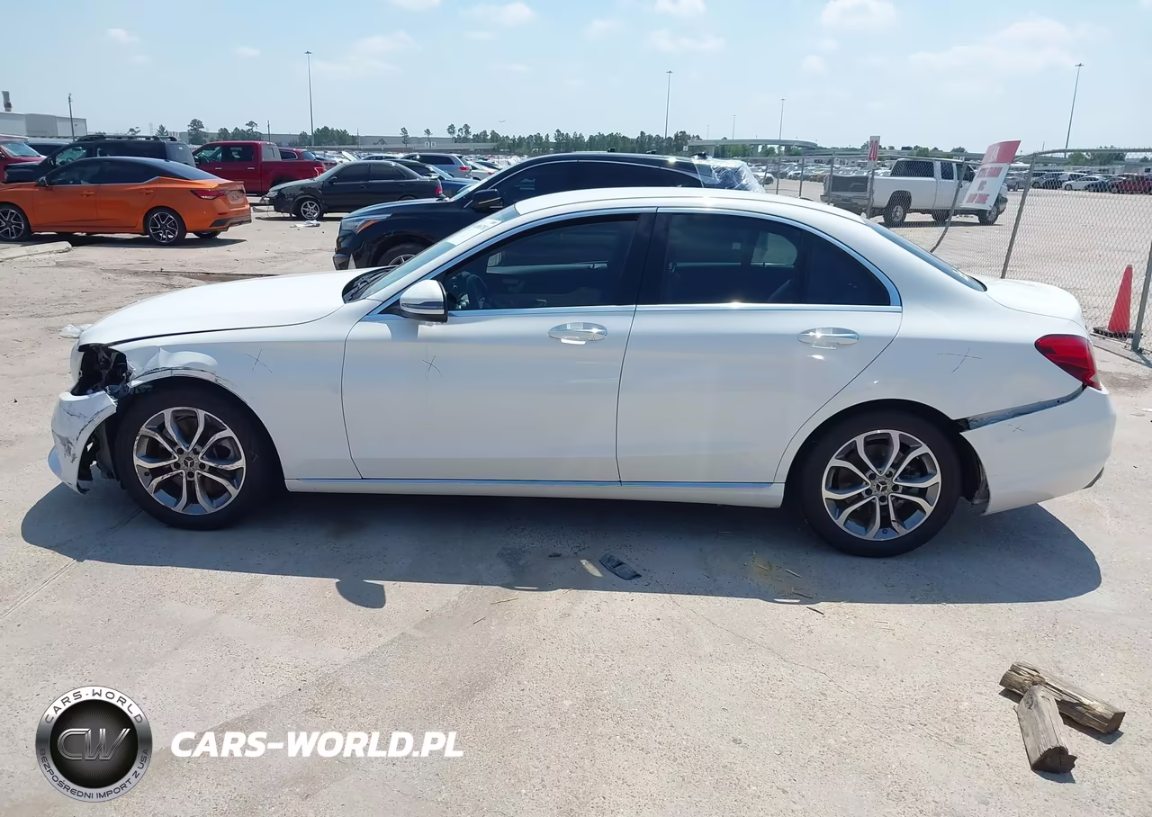 2017 Mercedes-Benz C 300 VIN:55SWF4JB4HU227736 - 15