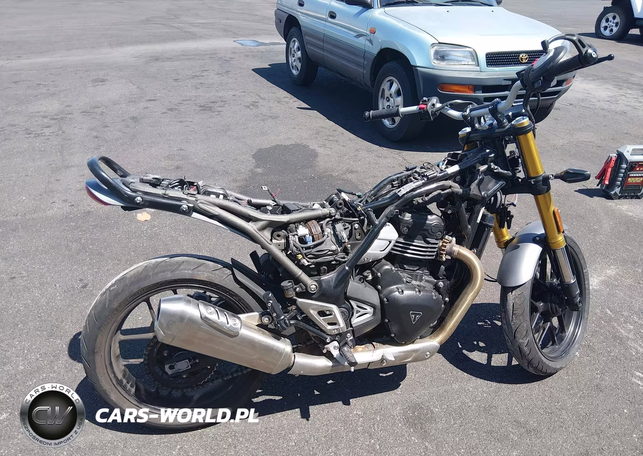 2024 Triumph Motorcycle Speed 400 VIN:SMTT127Y2RNA10731 - 4
