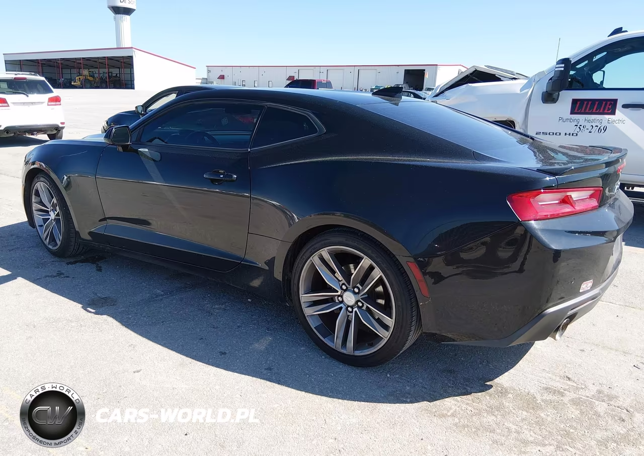 2017 Chevrolet Camaro 2Lt VIN:1G1FD1RS3H0156322 - 3