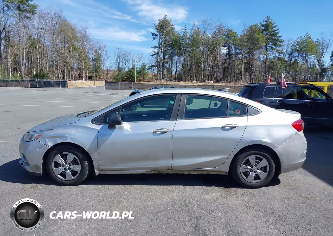2018 Chevrolet Cruze Ls Auto VIN:1G1BC5SM8J7243747 - 14