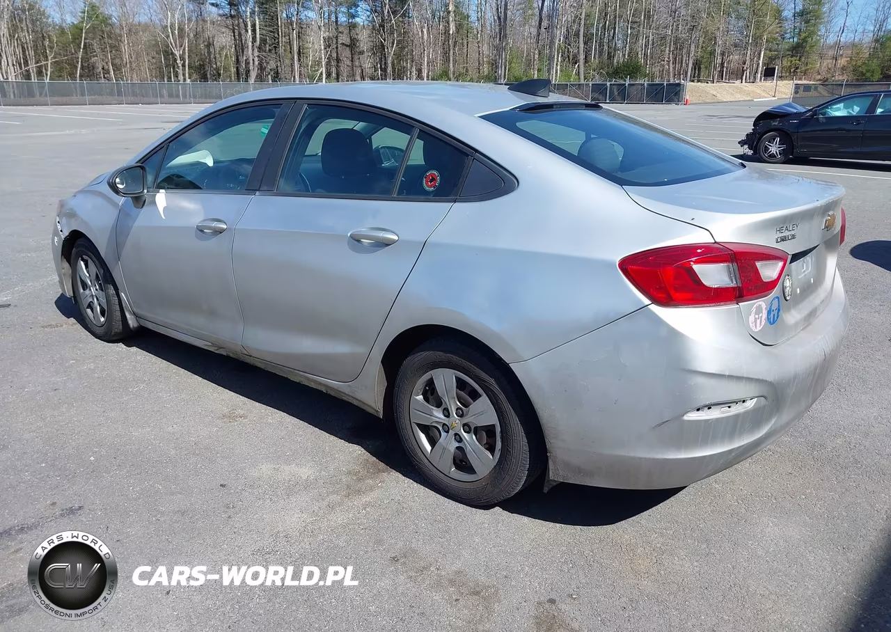 2018 Chevrolet Cruze Ls Auto VIN:1G1BC5SM8J7243747 - 3