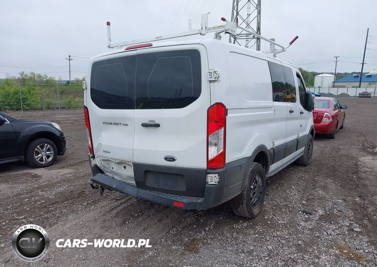 2015 Ford Transit-250 VIN:1FTNR1ZG2FKA40627 - 4