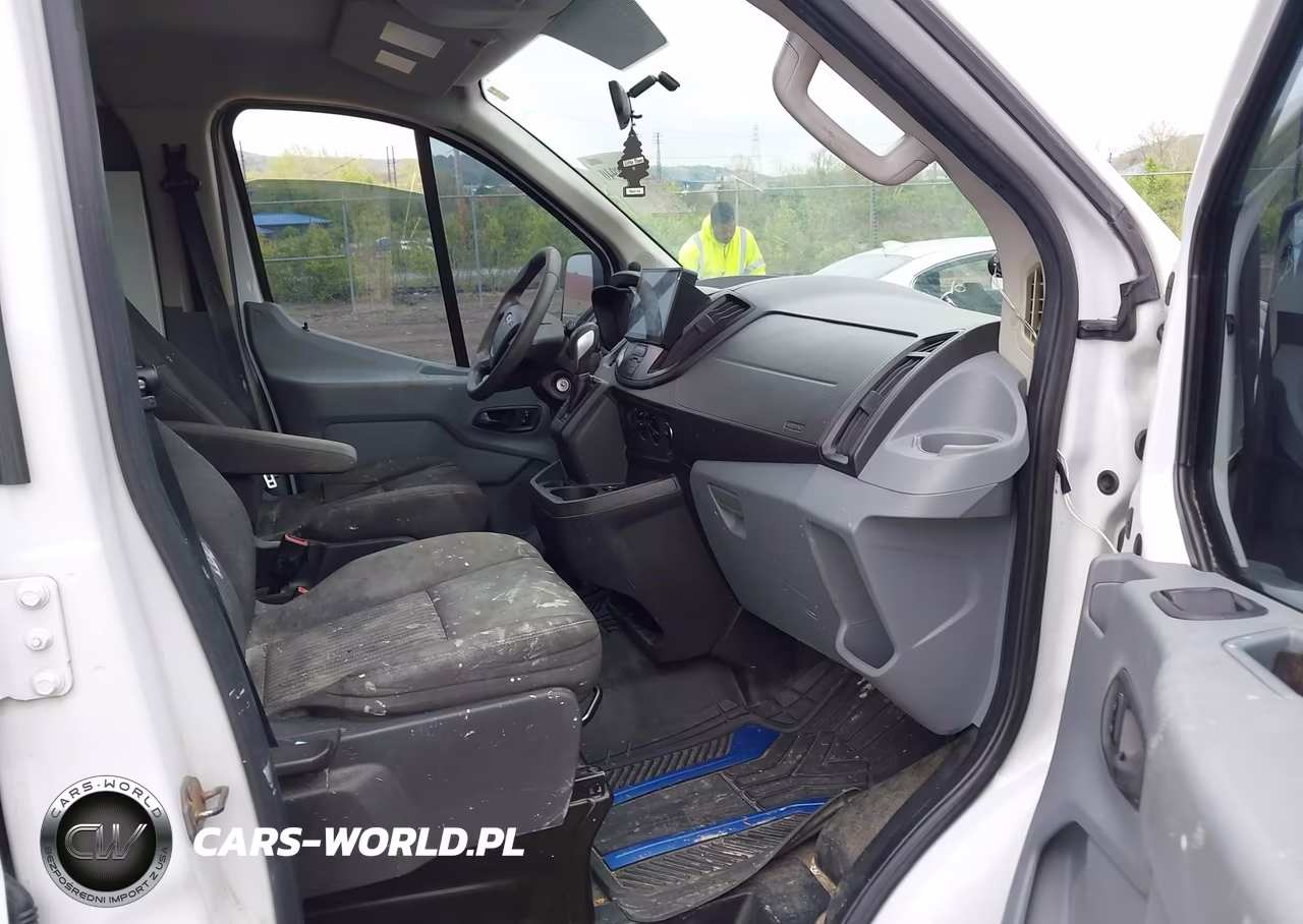 2015 Ford Transit-250 VIN:1FTNR1ZG2FKA40627 - 5