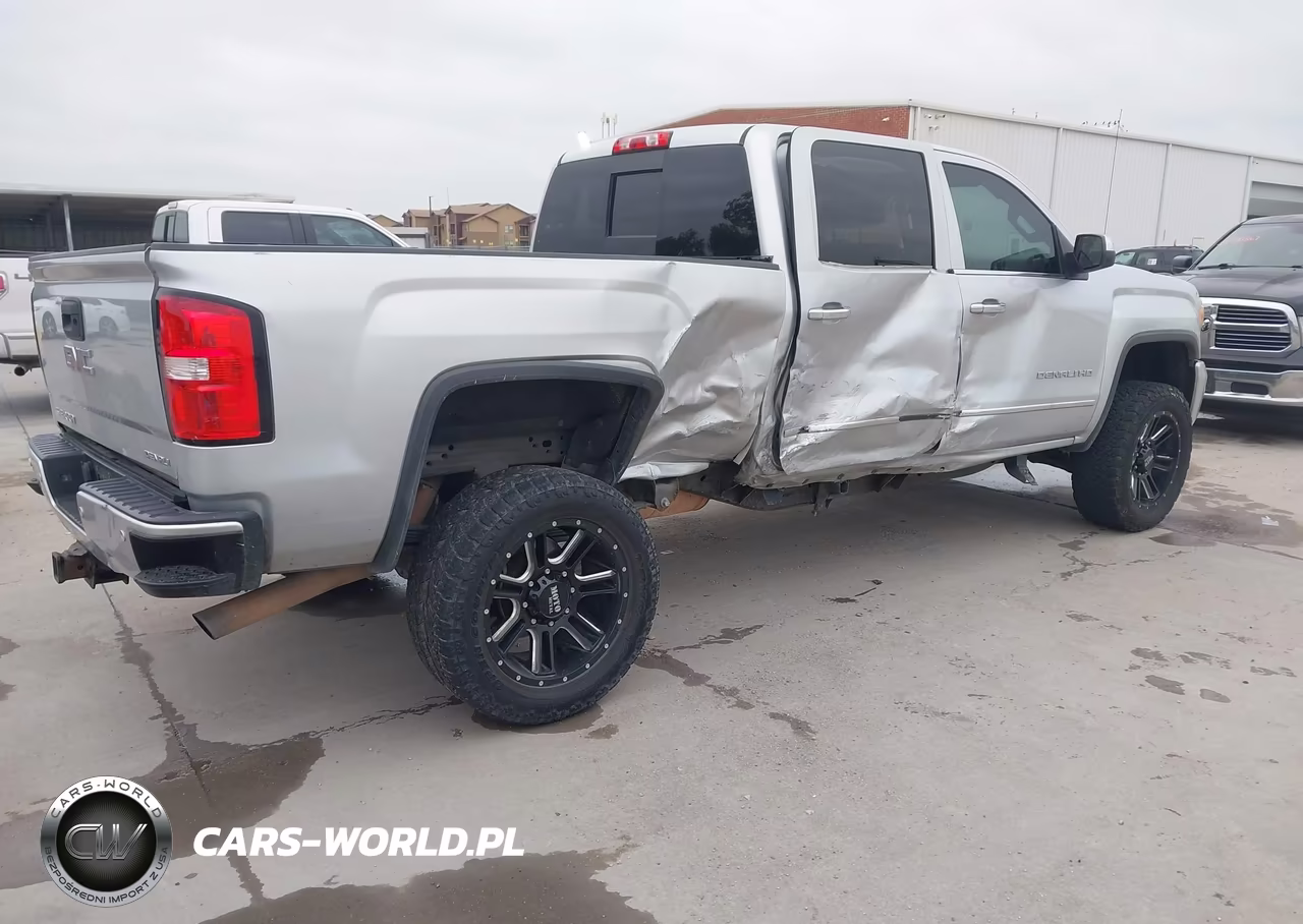 2018 GMC Sierra 2500Hd Denali VIN:1GT12UEG7JF170480 - 4