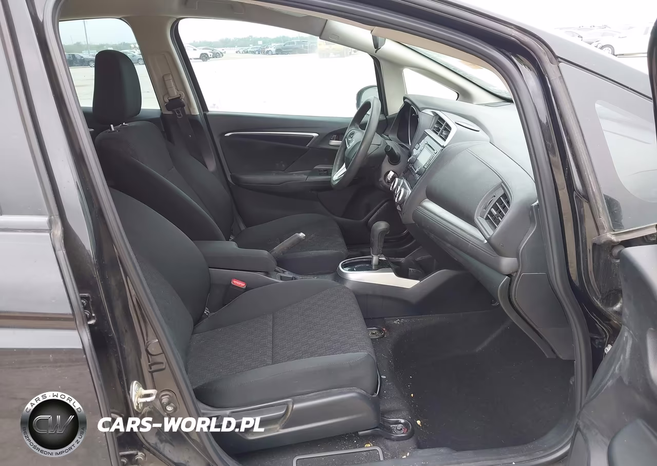 2017 Honda Fit Lx VIN:3HGGK5H55HM705375 - 5
