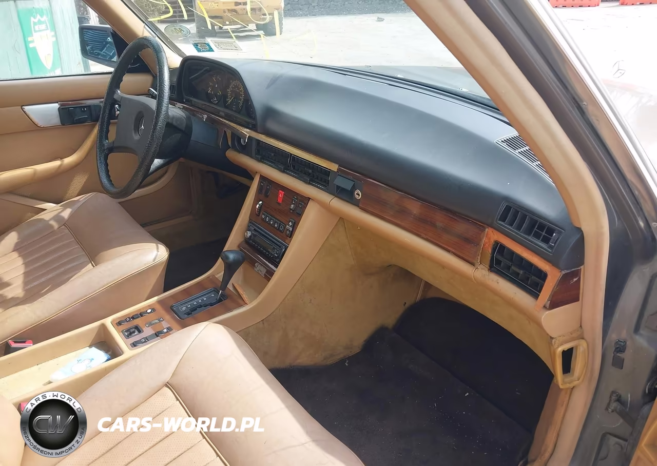 1984 Mercedes-Benz 380 Se VIN:WDBCA32A9EA062482 - 5