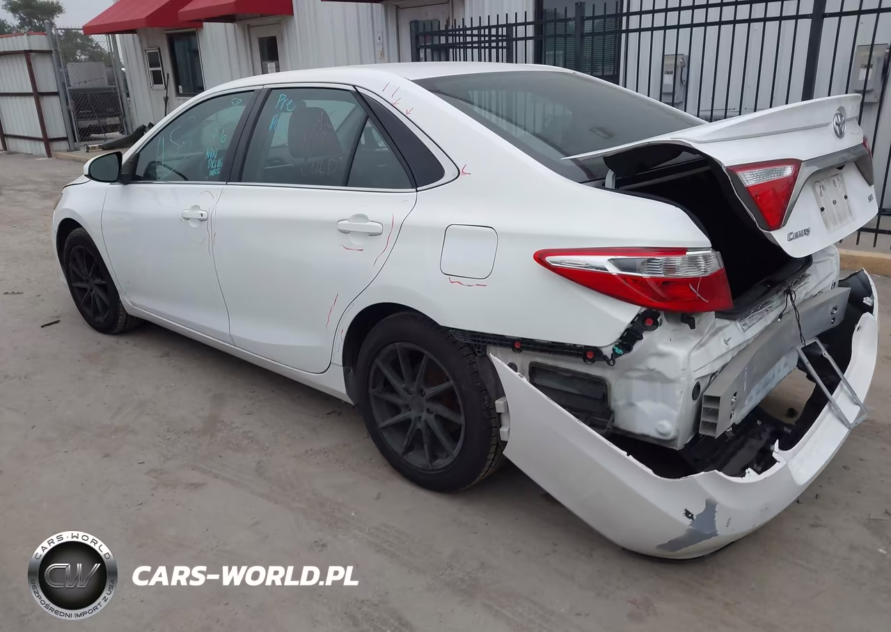2017 Toyota Camry Se VIN:4T1BF1FK2HU716145 - 3
