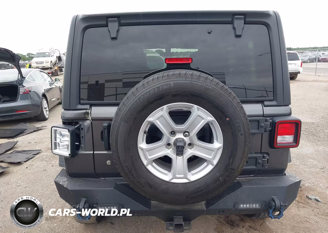 2018 Jeep Wrangler Unlimited Sport S 4X4 VIN:1C4HJXDG4JW137019 - 16
