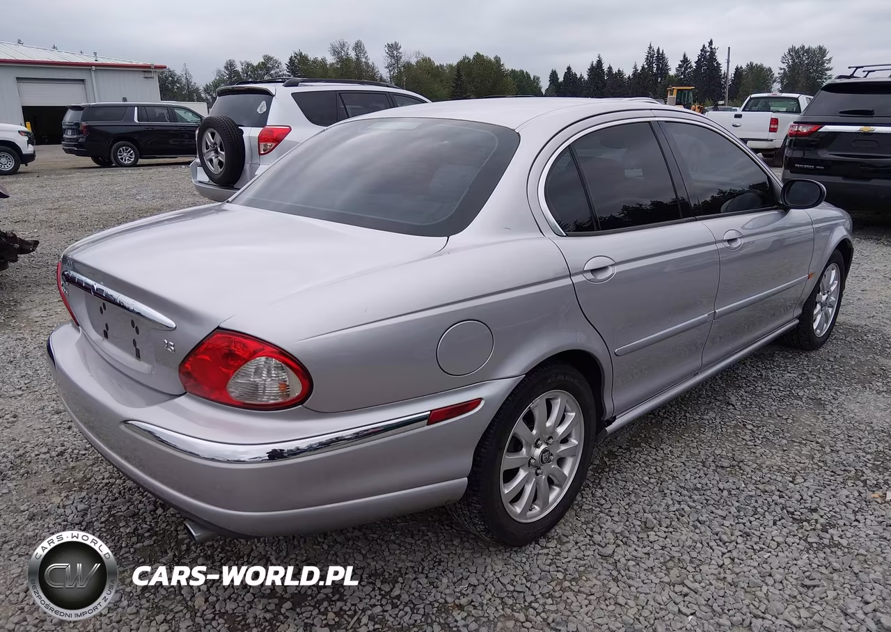 2003 Jaguar X-Type 2.5 VIN:SAJEA51D13XD02415 - 4