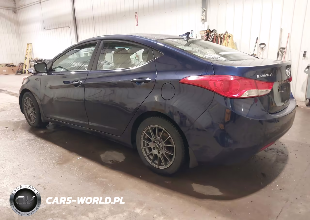 2013 Hyundai Elantra Gls VIN:5NPDH4AE0DH329088 - 3