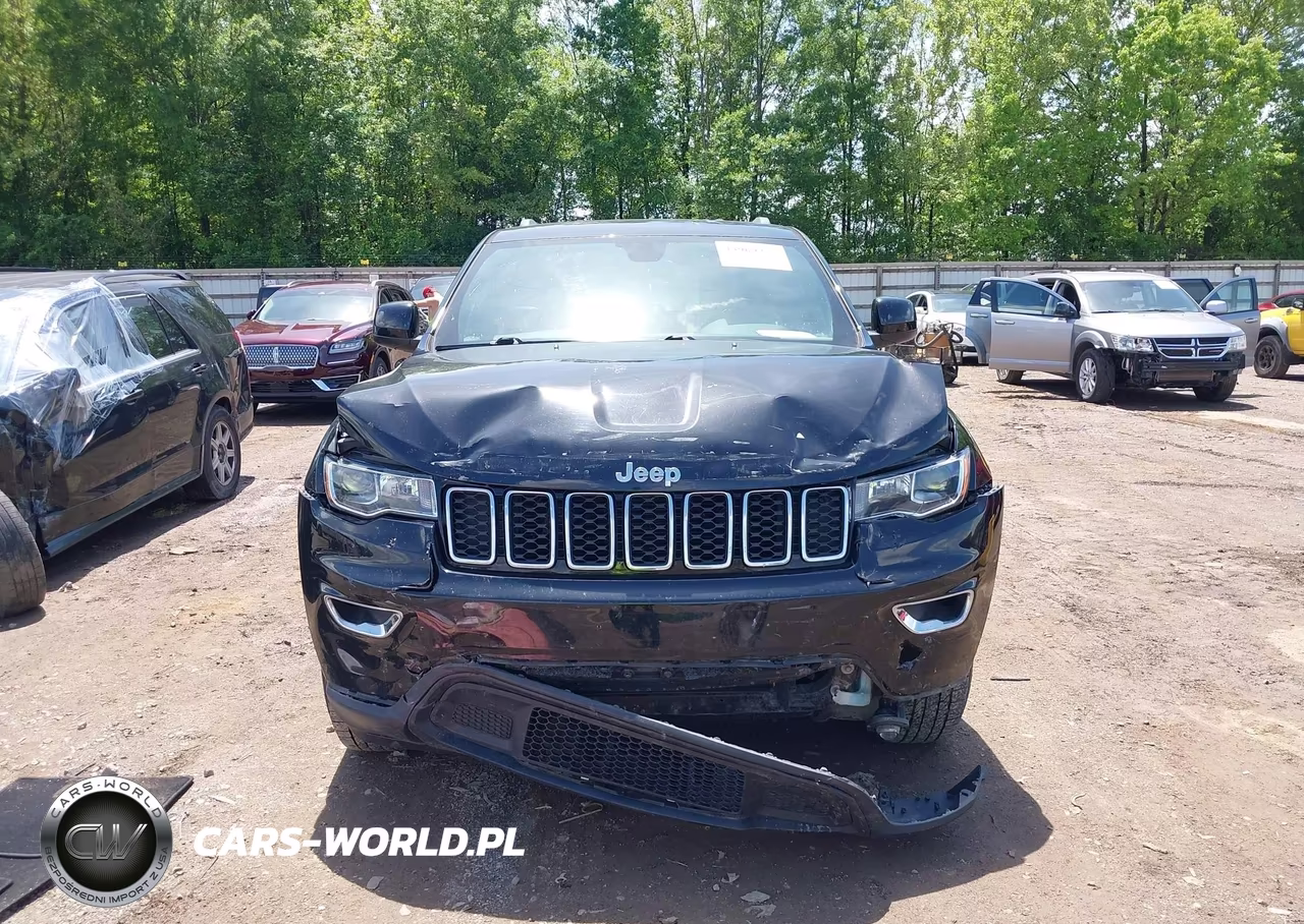 2019 Jeep Grand Cherokee Laredo E 4X4 VIN:1C4RJFAG8KC658556 - 12