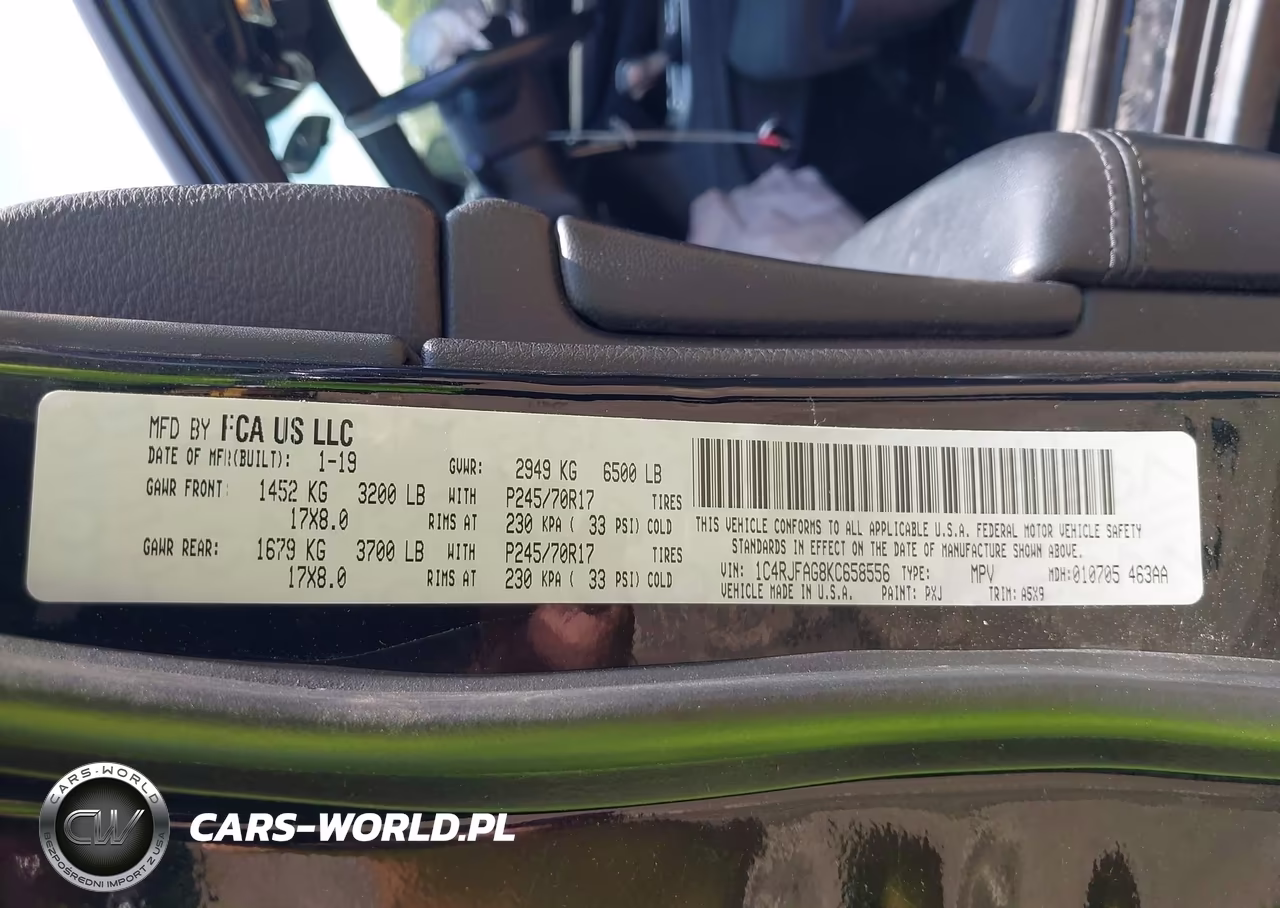 2019 Jeep Grand Cherokee Laredo E 4X4 VIN:1C4RJFAG8KC658556 - 9
