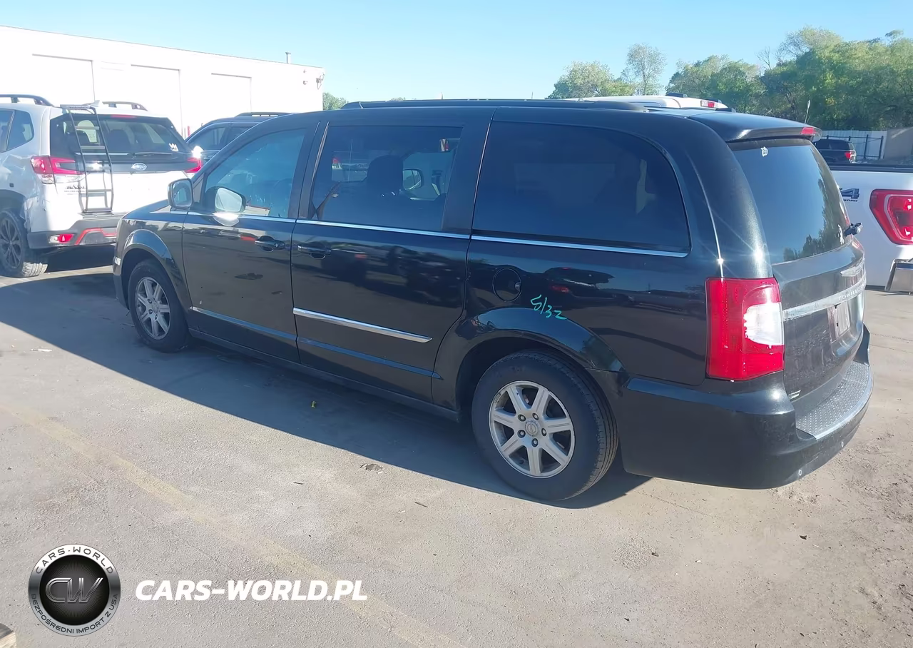 2011 Chrysler Town & Country Touring VIN:2A4RR5DG5BR723234 - 3