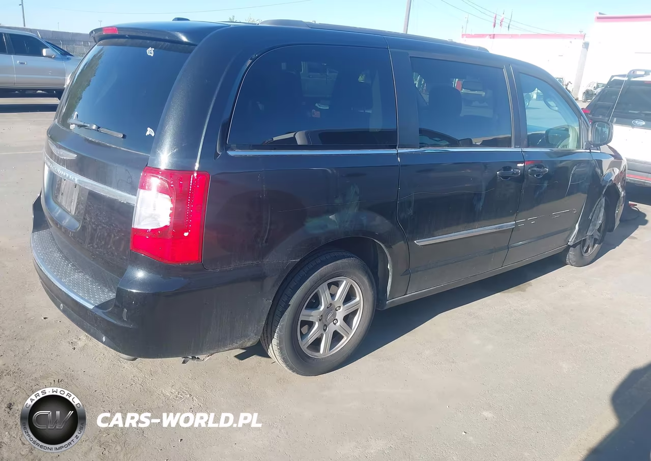 2011 Chrysler Town & Country Touring VIN:2A4RR5DG5BR723234 - 4