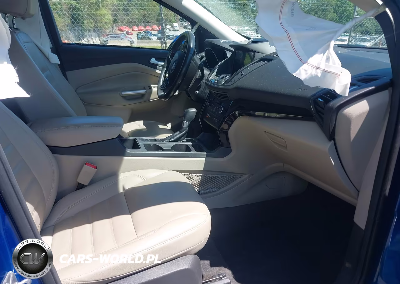 2017 Ford Escape Titanium VIN:1FMCU0J98HUB77278 - 5
