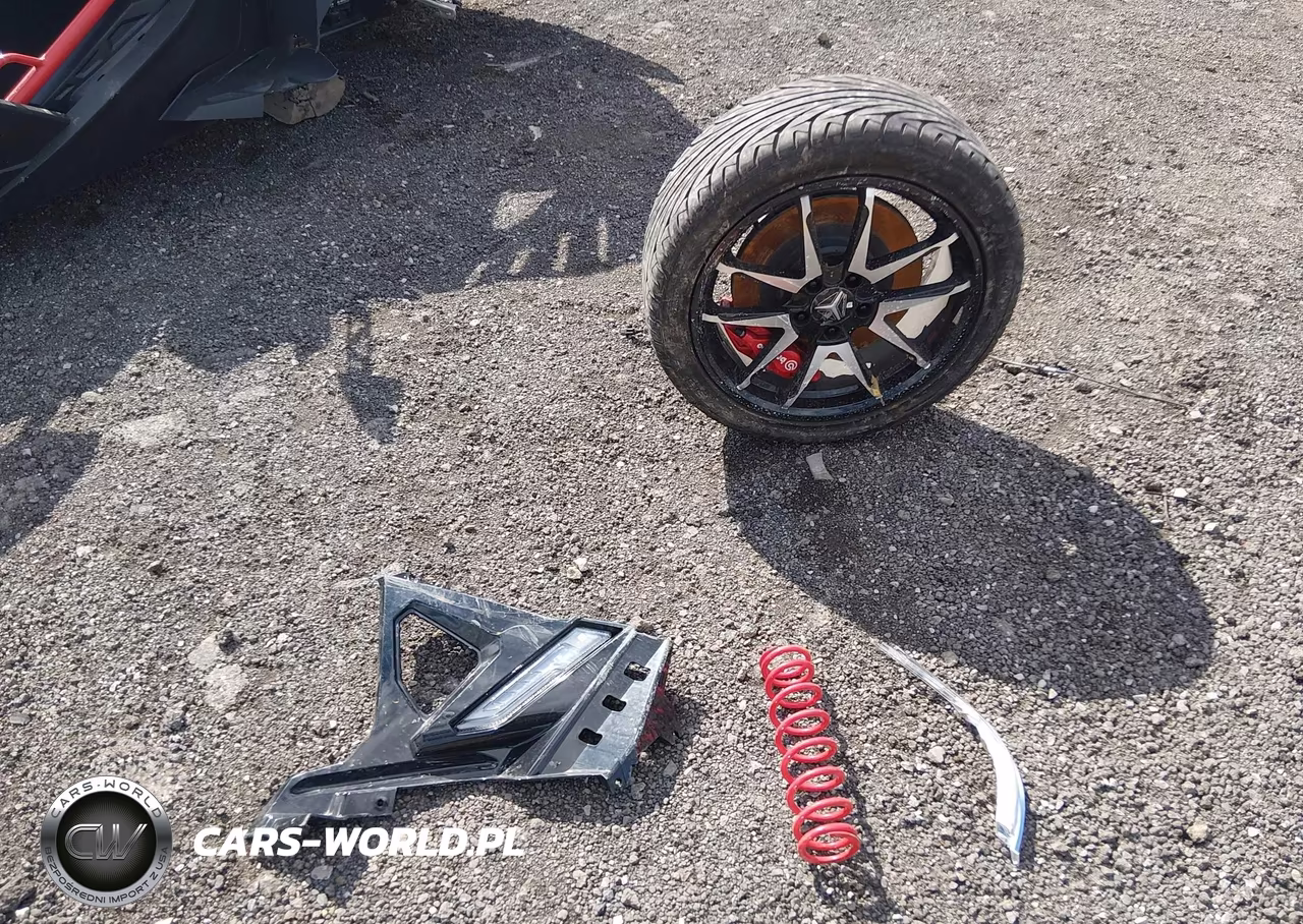 2024 Polaris Slingshot R VIN:57XAARHB7R8165240 - 12