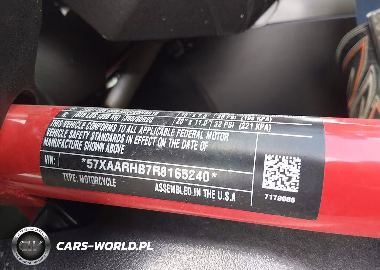 2024 Polaris Slingshot R VIN:57XAARHB7R8165240 - 9