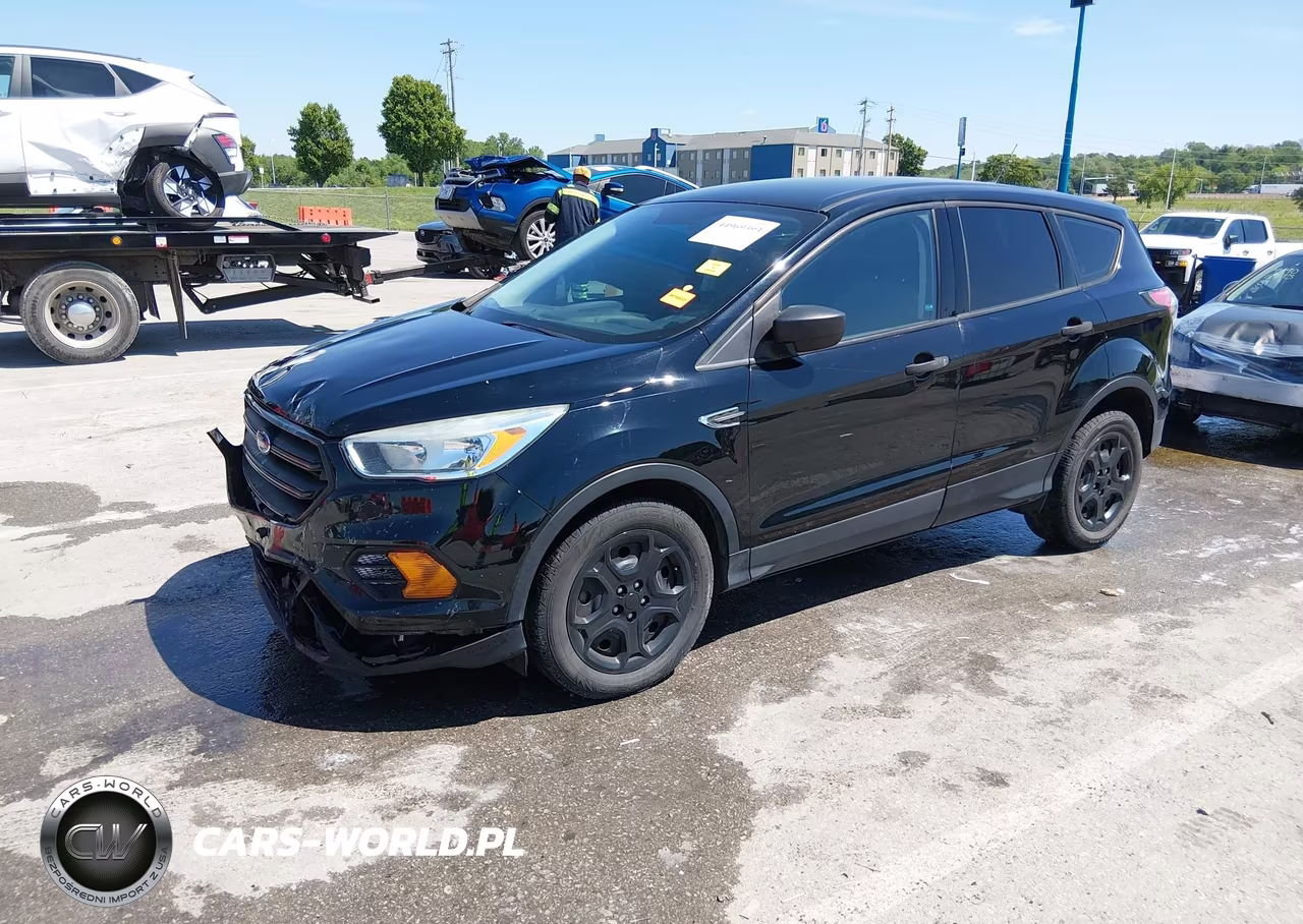 2017 Ford Escape S VIN:1FMCU0F71HUA88000 - 2