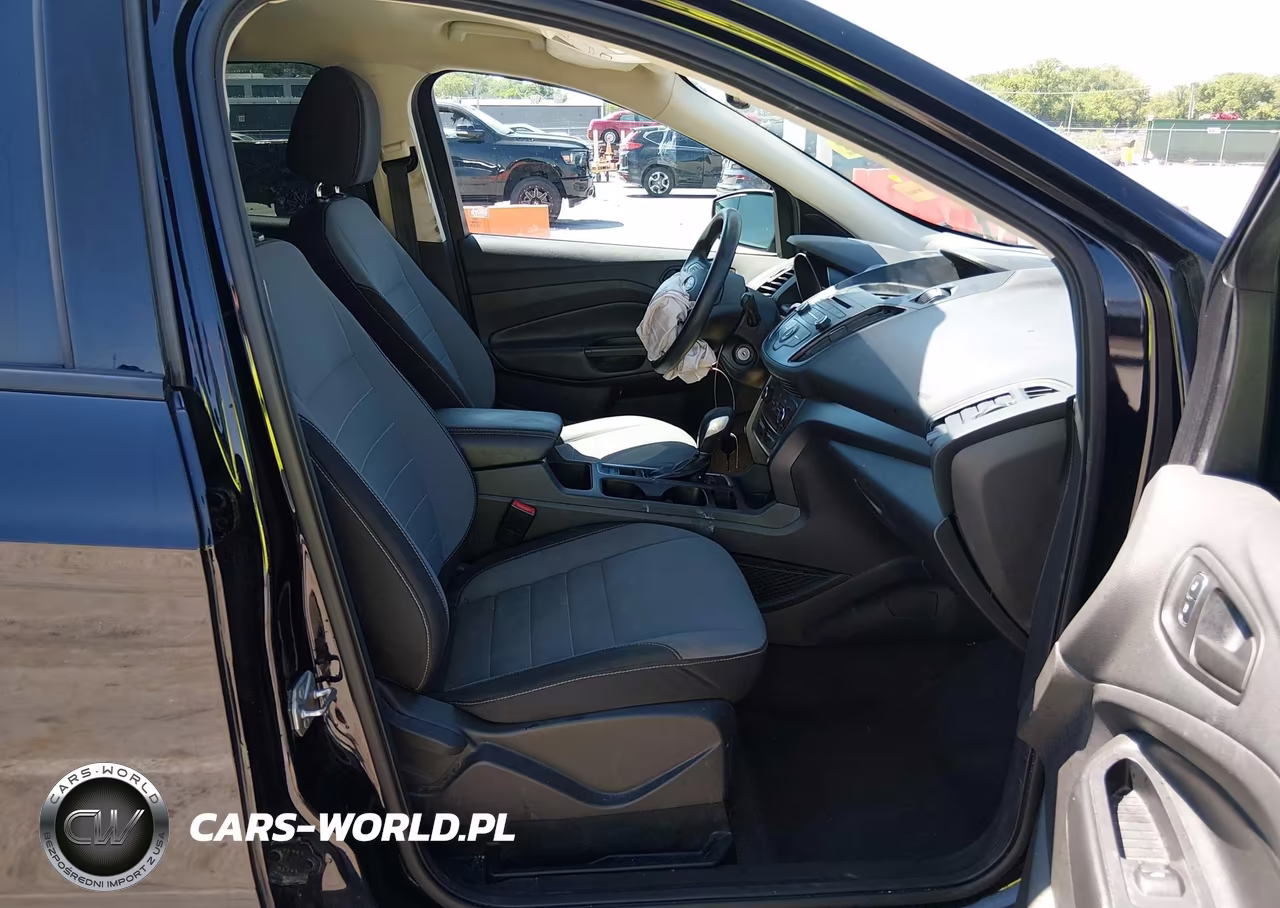 2017 Ford Escape S VIN:1FMCU0F71HUA88000 - 5
